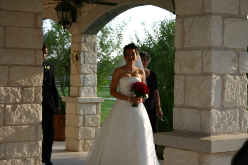 2005/10(October)/Charlotte-Byron-wedding/800x600_2005-10-01-Byron-Charlotte-Davis-wedding-009.JPG