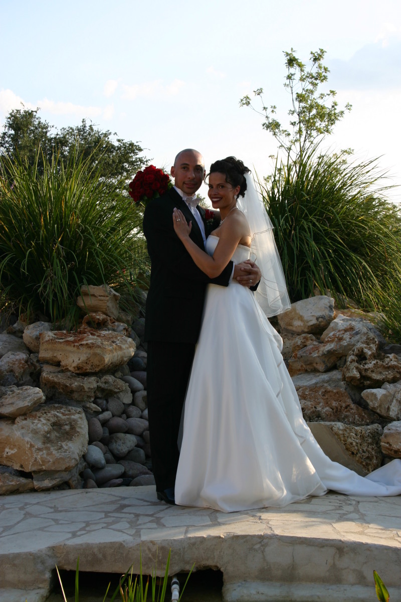 2005/10(October)/Charlotte-Byron-wedding/800x600_2005-10-01-Byron-Charlotte-Davis-wedding-057.JPG