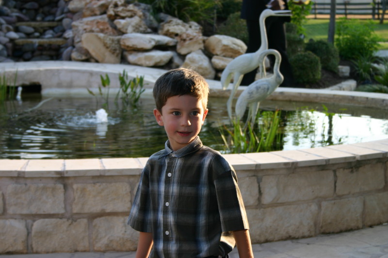 2005/10(October)/Charlotte-Byron-wedding/800x600_2005-10-01-Byron-Charlotte-Davis-wedding-060-Dax.JPG