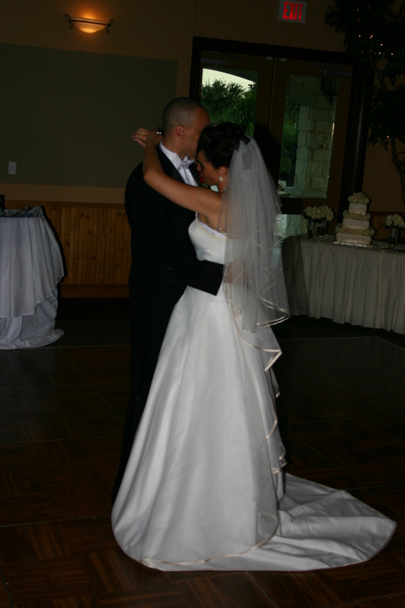 2005/10(October)/Charlotte-Byron-wedding/800x600_2005-10-01-Byron-Charlotte-Davis-wedding-067.JPG