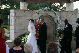 2005-10-01-Byron-Charlotte-Davis-wedding-018.JPG