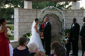 2005-10-01-Byron-Charlotte-Davis-wedding-019.JPG