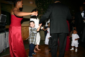 2005-10-01-Byron-Charlotte-Davis-wedding-105-dancing-Dax.JPG