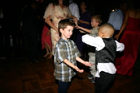 2005-10-01-Byron-Charlotte-Davis-wedding-112-dancing-Dax.JPG
