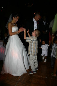 2005-10-01-Byron-Charlotte-Davis-wedding-120-dancing-Chance.JPG