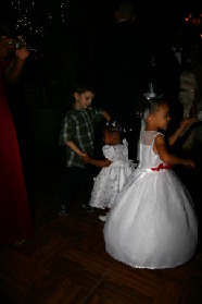 2005-10-01-Byron-Charlotte-Davis-wedding-126-dancing-Dax.JPG