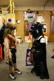 2005-10-28-Dax-Halloween-party-03.JPG
