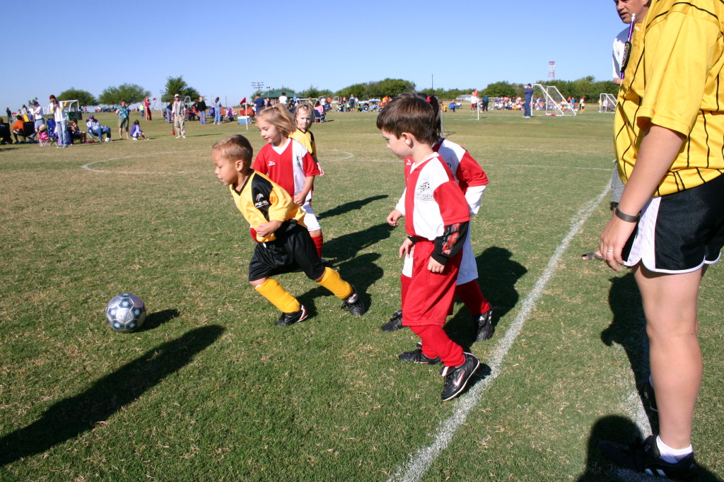 2005/10(October)/Dax-Soccer/1024x768_2005-10-08-Soccer-26-Dax.JPG