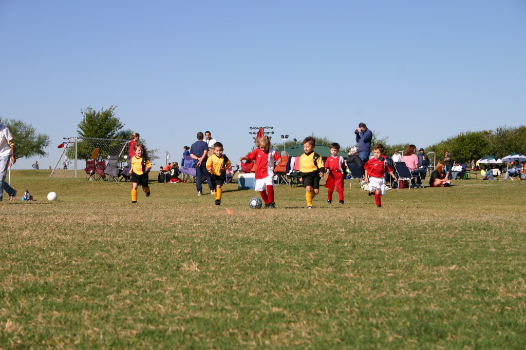 2005/10(October)/Dax-Soccer/1024x768_2005-10-08-Soccer-34-Dax.JPG