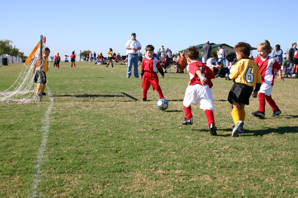 2005/10(October)/Dax-Soccer/1024x768_2005-10-08-Soccer-37-Dax.JPG