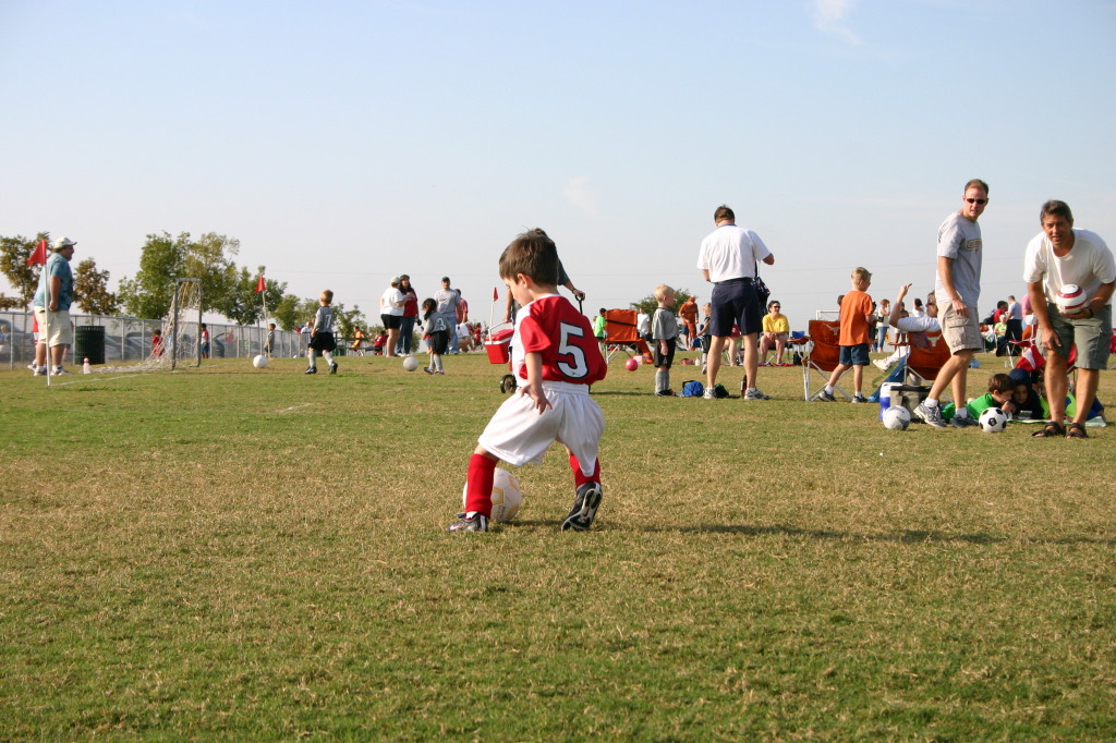 2005/10(October)/Dax-Soccer/1024x768_2005-10-15-Soccer-1-Dax.JPG