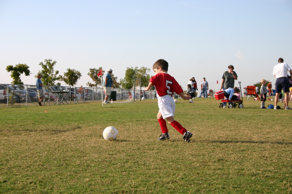 2005/10(October)/Dax-Soccer/1024x768_2005-10-15-Soccer-2-Dax.JPG
