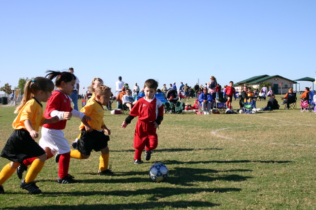2005/10(October)/Dax-Soccer/640x480_2005-10-08-Soccer-20-Dax.JPG