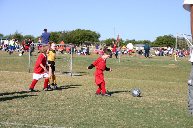 2005-10-08-Soccer-21-Dax.JPG