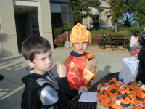 2005-10-27-Motive-Halloween-Party-13-Chance-Dax.JPG