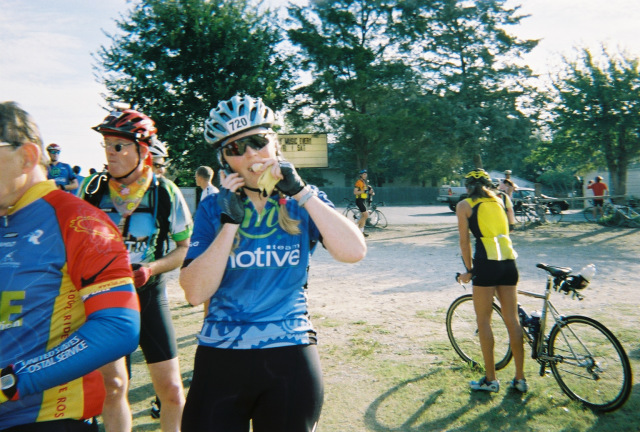2005/10(October)/Outlaw-Trail-100-Mile-Bicycle-Ride/640x480_0002535-R1-046-21A.jpg