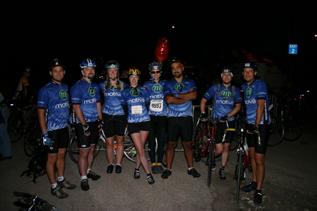 2005/10(October)/Ride-For-Roses-Team-Motive/640x480_2005-10-23-Ride-for-Roses-03-Jerrod-Dave-Anna-Dino-Margo-Corey-Richard-David.JPG