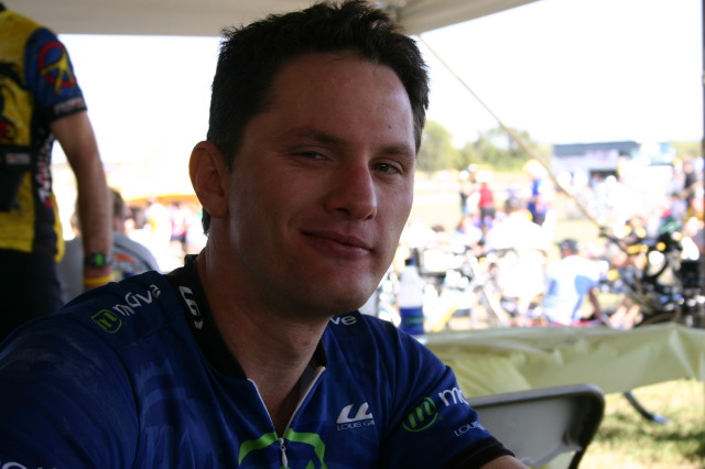 2005/10(October)/Ride-For-Roses-Team-Motive/640x480_2005-10-23-Ride-for-Roses-14-Andy.JPG
