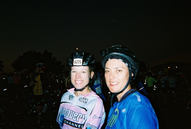 2005/10(October)/Ride-For-Roses-Team-Motive/640x480_701622-R1-036-16A.jpg