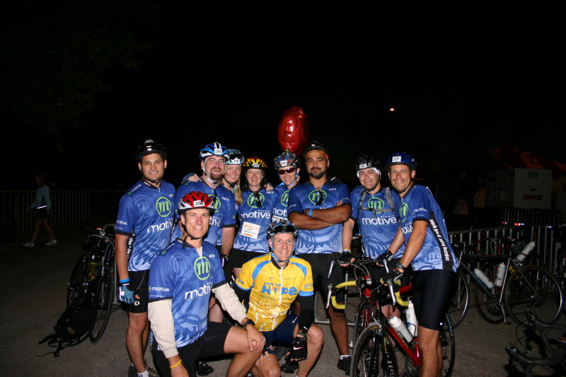2005/10(October)/Ride-For-Roses-Team-Motive/800x600_2005-10-23-Ride-for-Roses-04-Jerrod-Travis-Dave-Anna-Duke-Dino-Margo-Corey-Richard-David.JPG