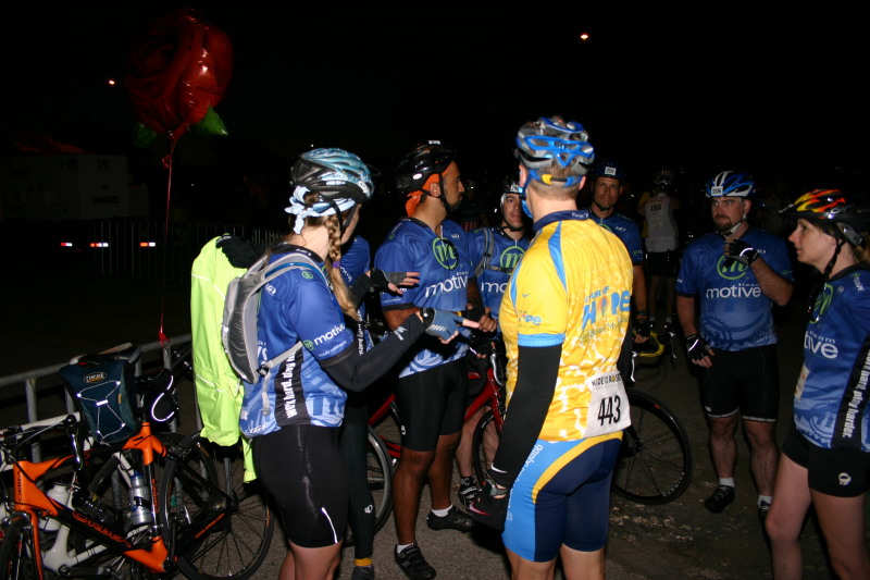 2005/10(October)/Ride-For-Roses-Team-Motive/800x600_2005-10-23-Ride-for-Roses-05-Anna-Corey-Richard-Duke-Mike-Dave-Dino.JPG