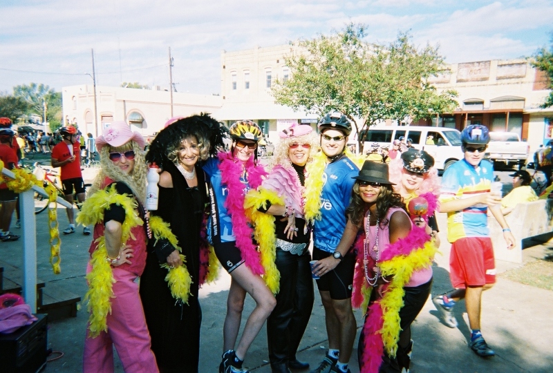2005/10(October)/Ride-For-Roses-Team-Motive/800x600_701622-R1-028-12A.jpg