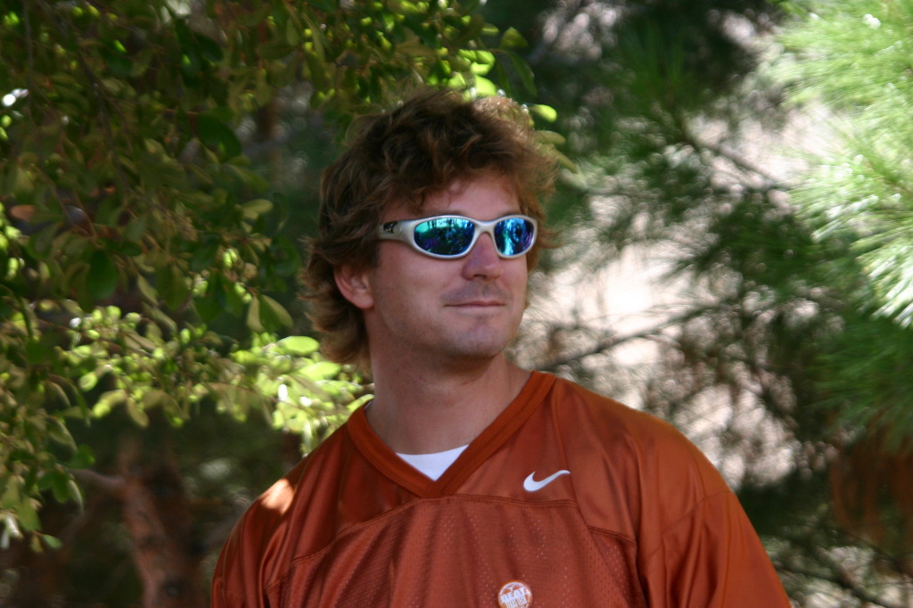 2005-10-22-Texas-Tailgate-03-Justin.JPG