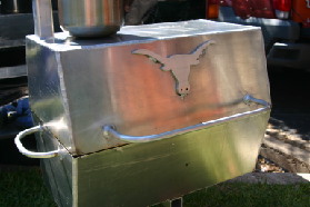 2005-10-22-Texas-Tailgate-13-grille.JPG