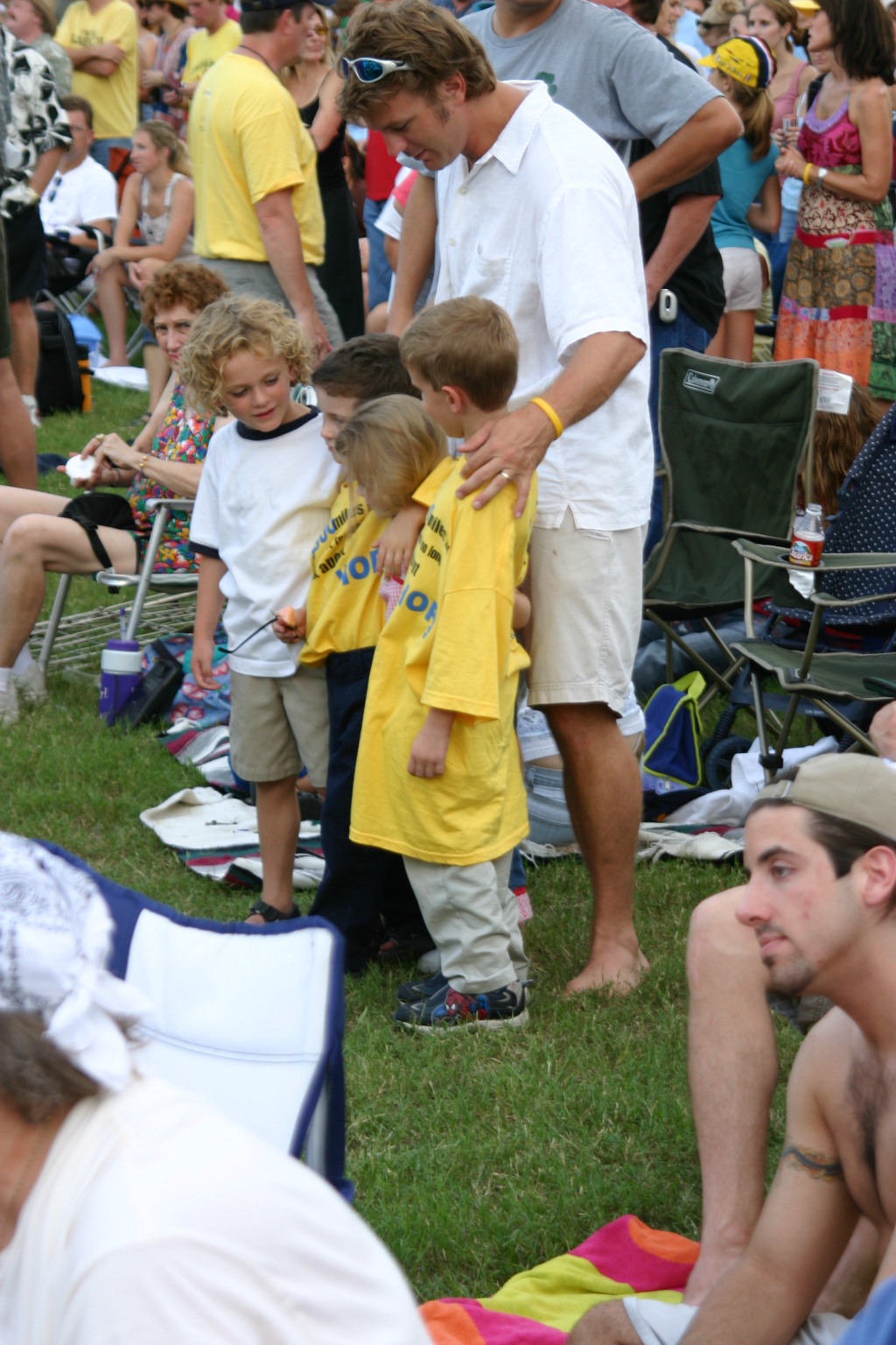 2005/10(October)/Tour-of-Hope/1024x768_2005-10-02-Tour-of-Hope-75-Justin-Chance-Vale-Kyla-Dax.JPG