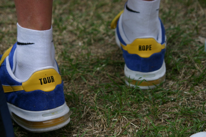 2005-10-02-Tour-of-Hope-52-Tour-Hope-shoes.JPG
