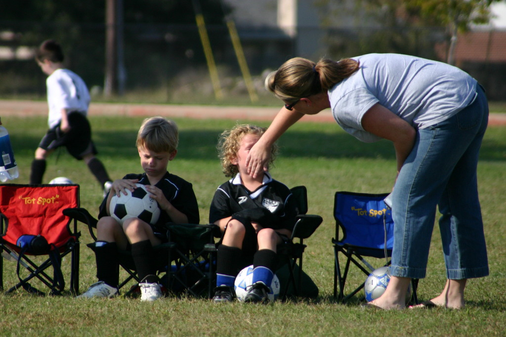2005/10(October)/Vale-Soccer/1024x768_2005-10-16-Vale-Soccer-002.JPG
