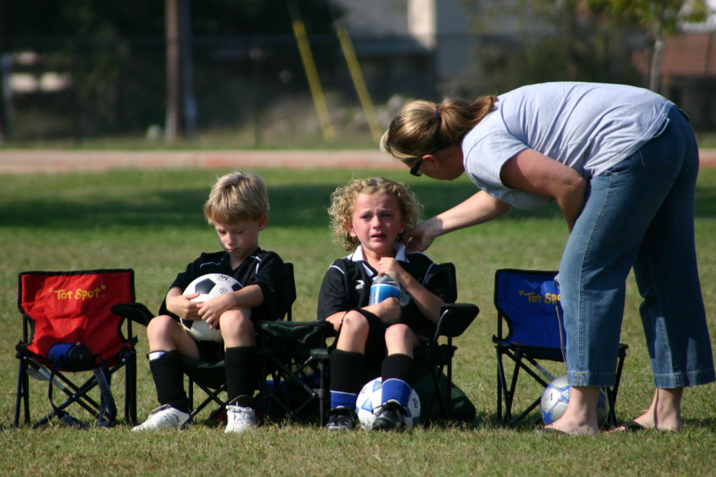 2005/10(October)/Vale-Soccer/1024x768_2005-10-16-Vale-Soccer-003.JPG