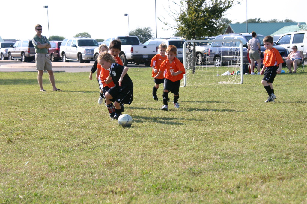 2005/10(October)/Vale-Soccer/1024x768_2005-10-16-Vale-Soccer-008.JPG