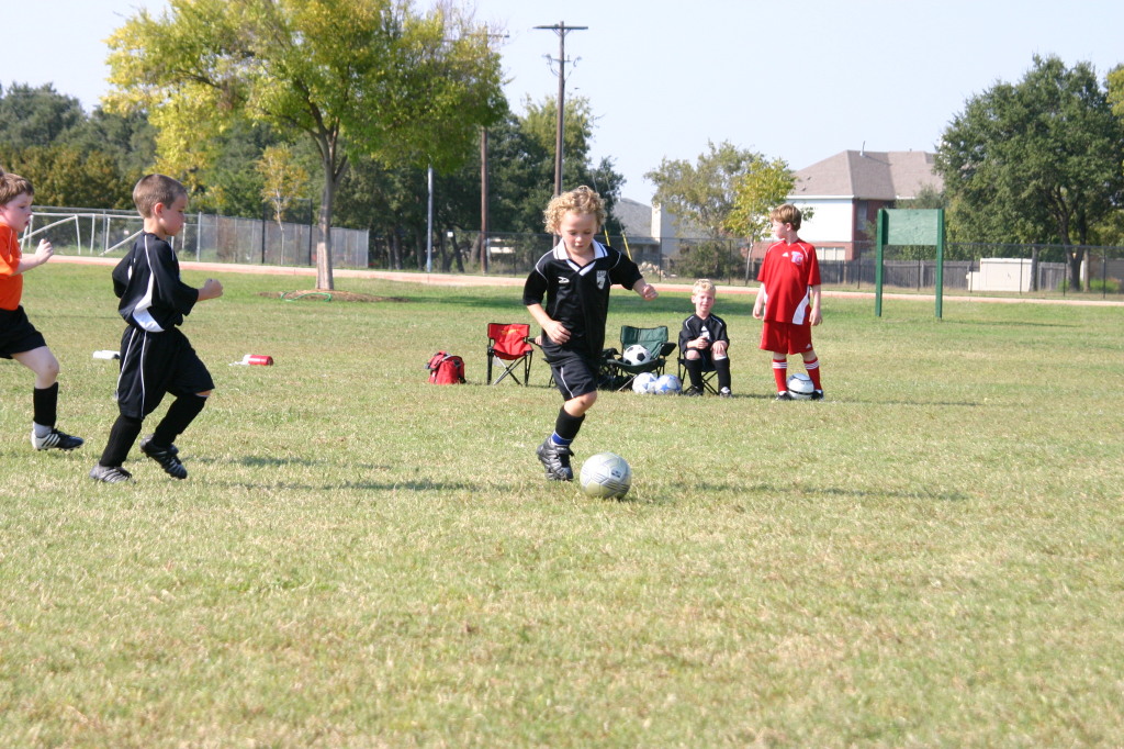 2005/10(October)/Vale-Soccer/1024x768_2005-10-16-Vale-Soccer-017.JPG