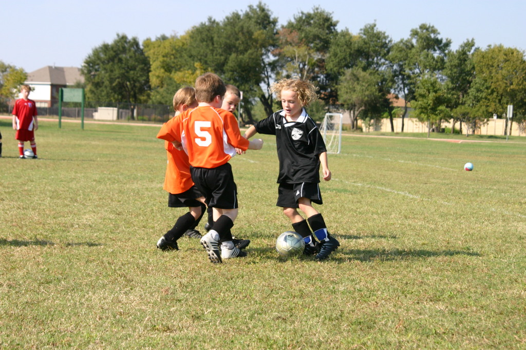 2005/10(October)/Vale-Soccer/1024x768_2005-10-16-Vale-Soccer-020.JPG