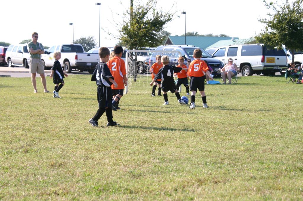 2005/10(October)/Vale-Soccer/1024x768_2005-10-16-Vale-Soccer-040.JPG