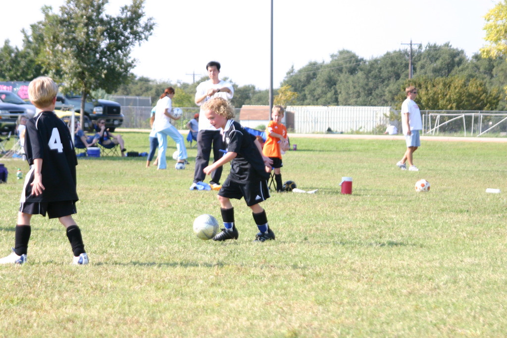 2005/10(October)/Vale-Soccer/1024x768_2005-10-16-Vale-Soccer-048.JPG