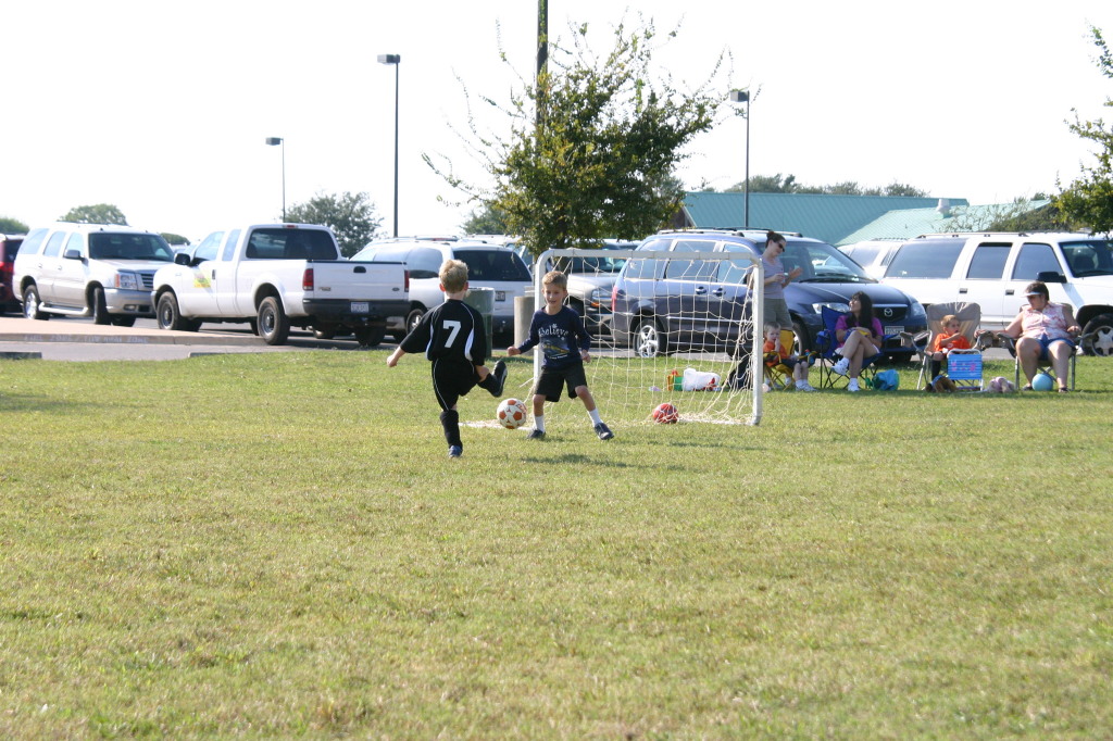 2005/10(October)/Vale-Soccer/1024x768_2005-10-16-Vale-Soccer-110.JPG