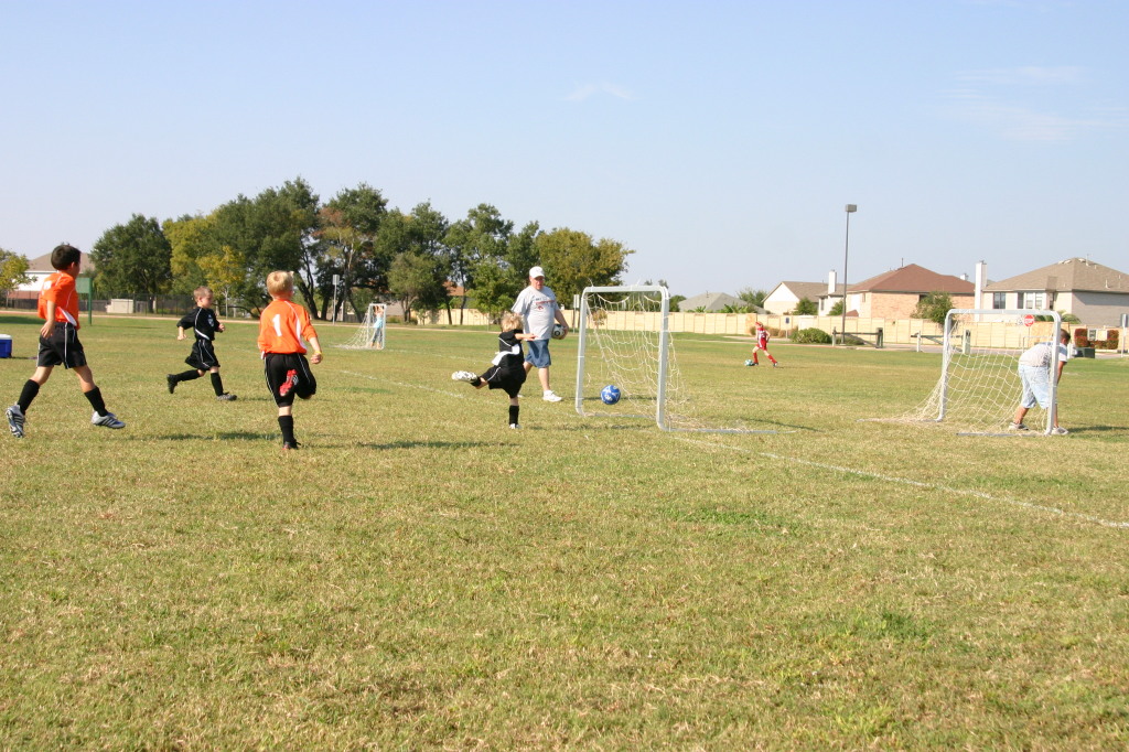 2005/10(October)/Vale-Soccer/1024x768_2005-10-16-Vale-Soccer-123.JPG
