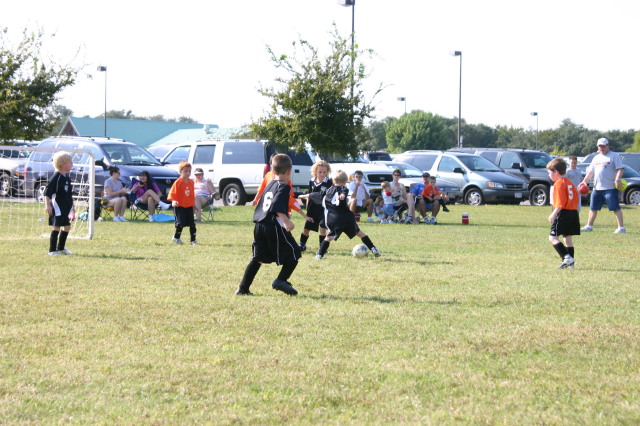 2005/10(October)/Vale-Soccer/640x480_2005-10-16-Vale-Soccer-032.JPG