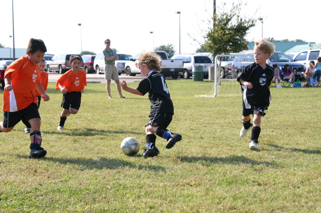 2005/10(October)/Vale-Soccer/640x480_2005-10-16-Vale-Soccer-053.JPG