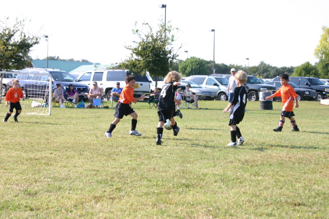 2005/10(October)/Vale-Soccer/640x480_2005-10-16-Vale-Soccer-062.JPG