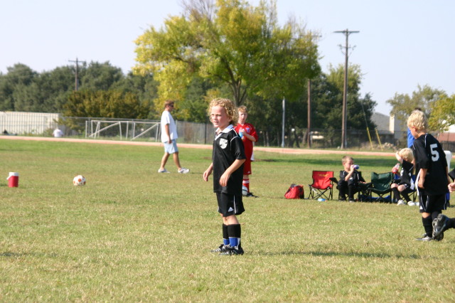 2005/10(October)/Vale-Soccer/640x480_2005-10-16-Vale-Soccer-069.JPG