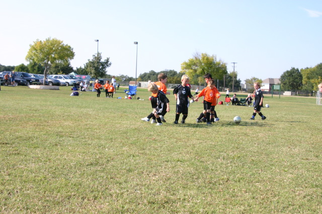 2005/10(October)/Vale-Soccer/640x480_2005-10-16-Vale-Soccer-081.JPG