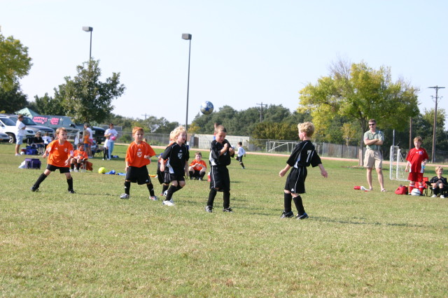 2005/10(October)/Vale-Soccer/640x480_2005-10-16-Vale-Soccer-092.JPG