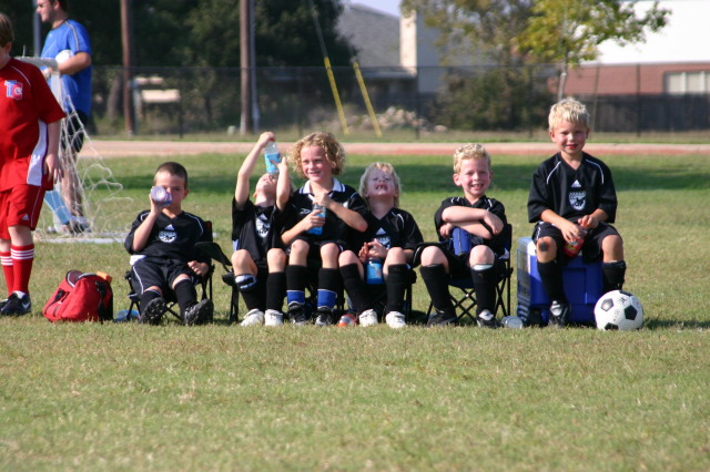 2005/10(October)/Vale-Soccer/640x480_2005-10-16-Vale-Soccer-101.JPG