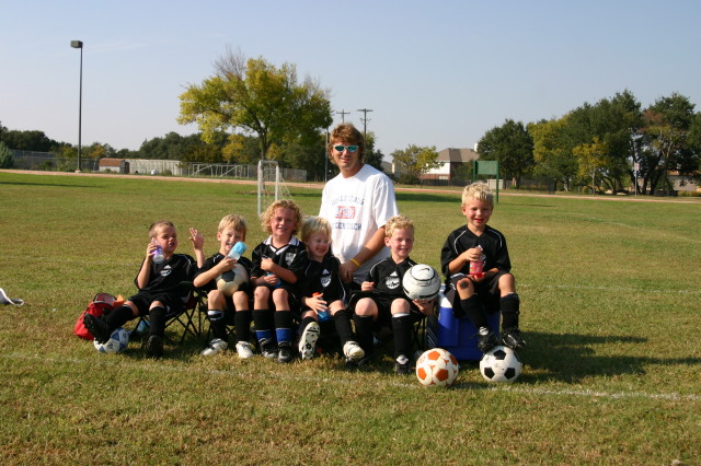 2005/10(October)/Vale-Soccer/640x480_2005-10-16-Vale-Soccer-106.JPG