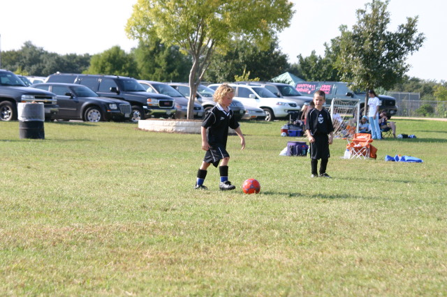 2005/10(October)/Vale-Soccer/640x480_2005-10-16-Vale-Soccer-113.JPG
