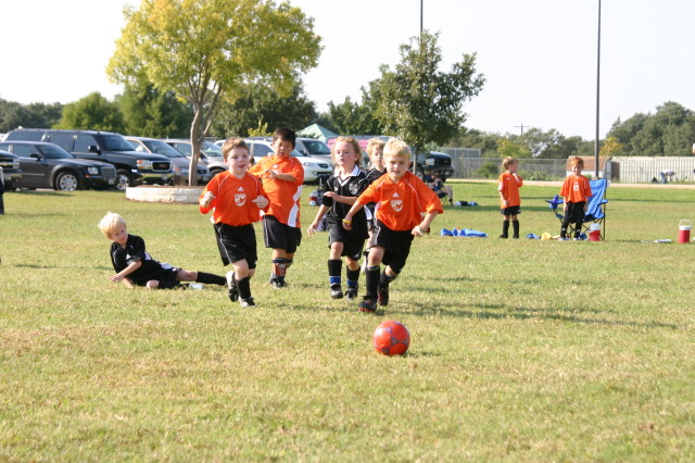 2005/10(October)/Vale-Soccer/640x480_2005-10-16-Vale-Soccer-117.JPG