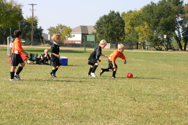 2005/10(October)/Vale-Soccer/640x480_2005-10-16-Vale-Soccer-141.JPG